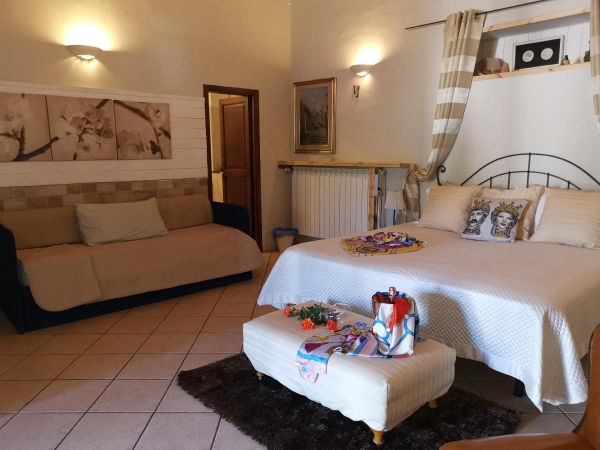 Maison d'hôtes La Fattoria Dei Nonni à Paterno  Extérieur photo